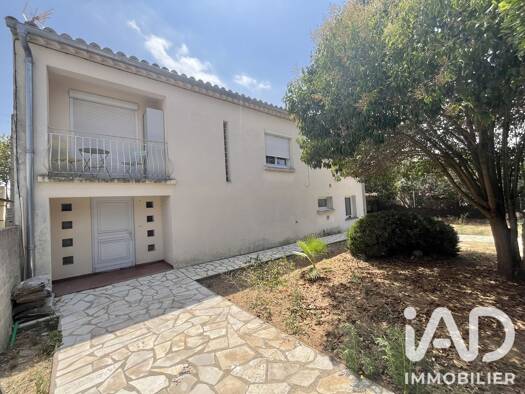 Maison à vendre 397 000 € 9 pièces 4 chambres 180 m² 443 m² de terrain Convention Narbonne 11100