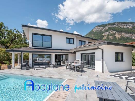Maison à vendre 980 000 € 7 pièces 4 chambres 180,27 m² 760 m² de terrain Bernin 38190