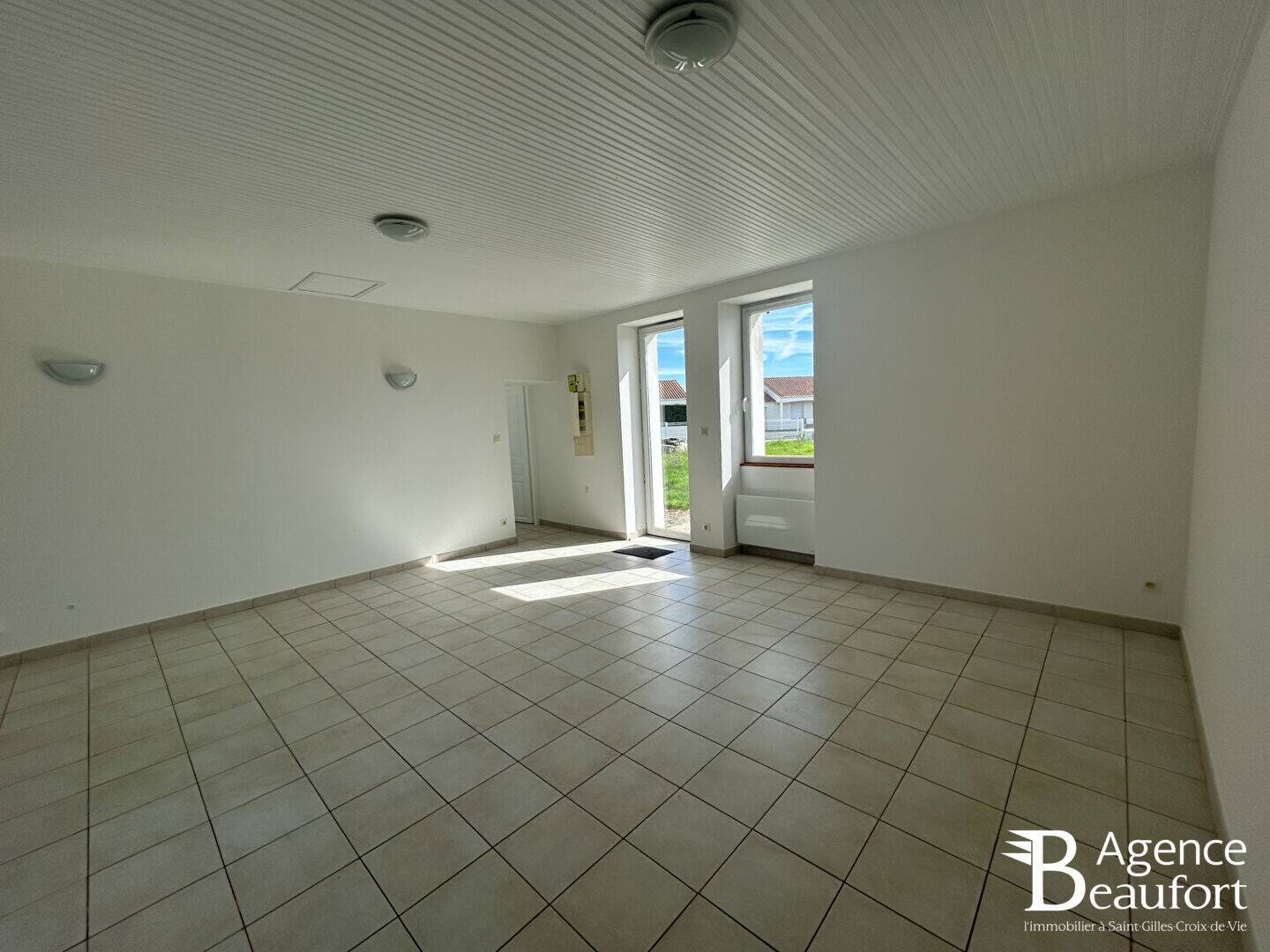 Maison à vendre, 55m², GIVRAND