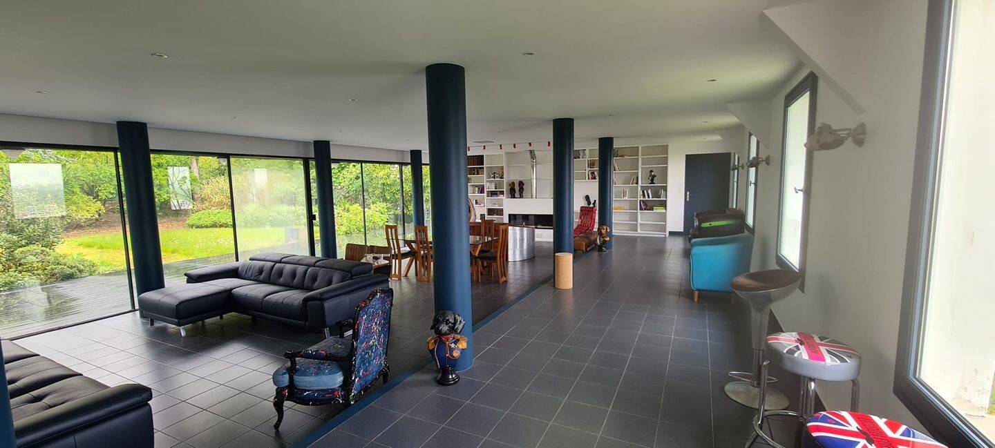 Maison à vendre, 661m², SURESNES