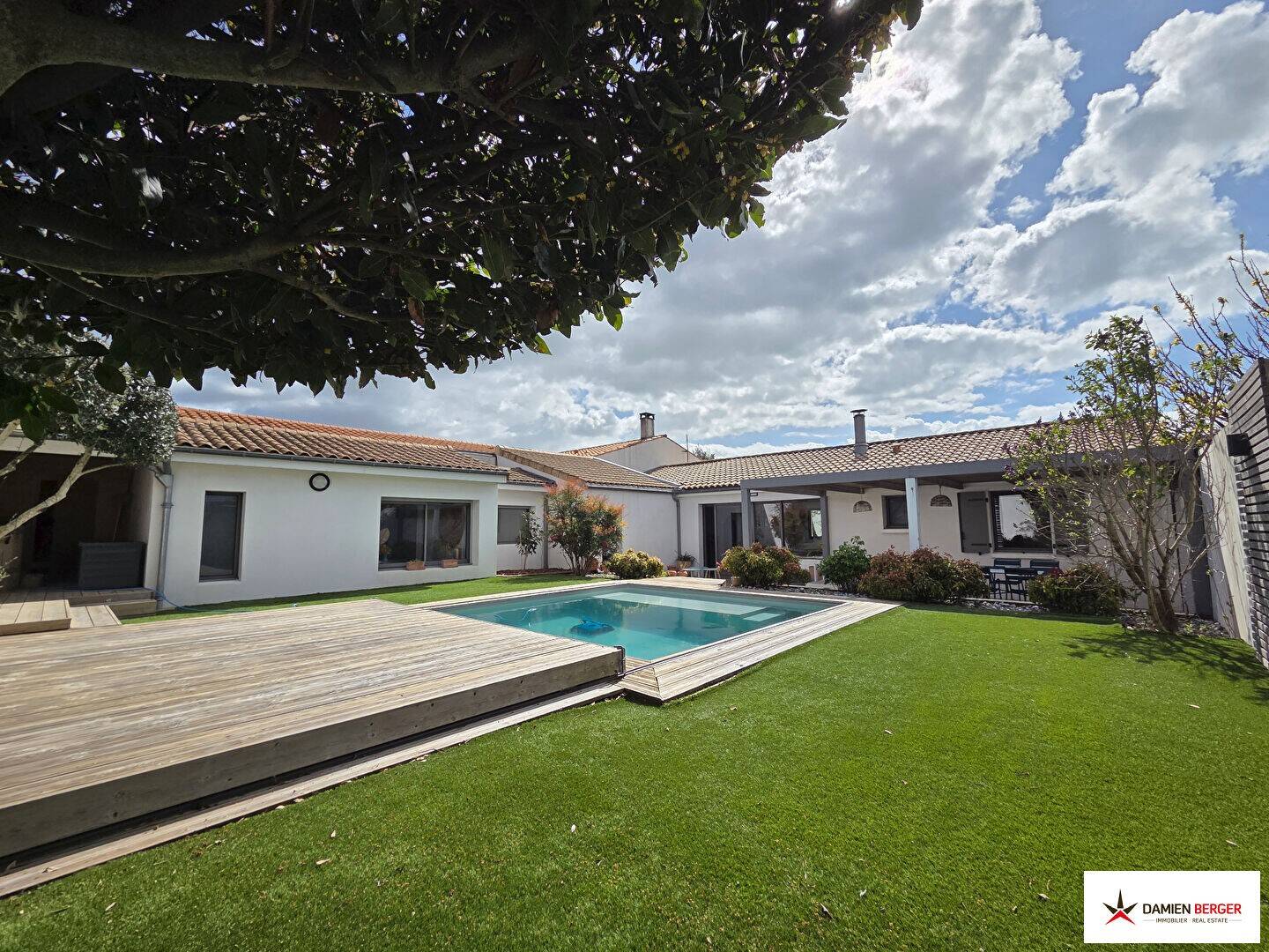 Maison à vendre, 180m², L'HOUMEAU