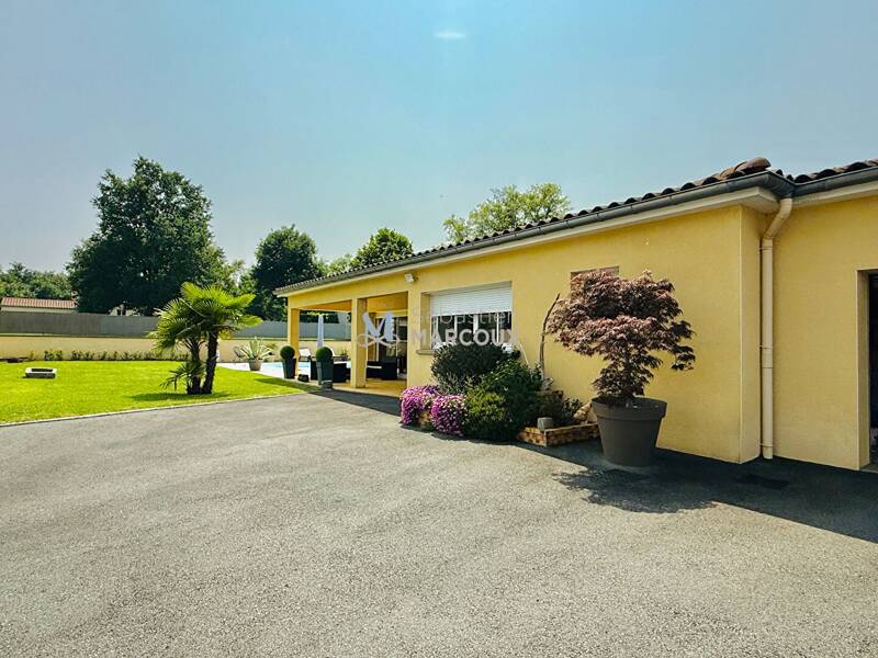 Maison à vendre, 179m², SAINT MARCELLIN EN FOREZ