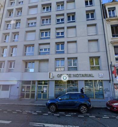 Appartement à louer 1 132 € 4 pièces 3 chambres 93,7 m² Étage 5/8 Lyon 7ème 69007