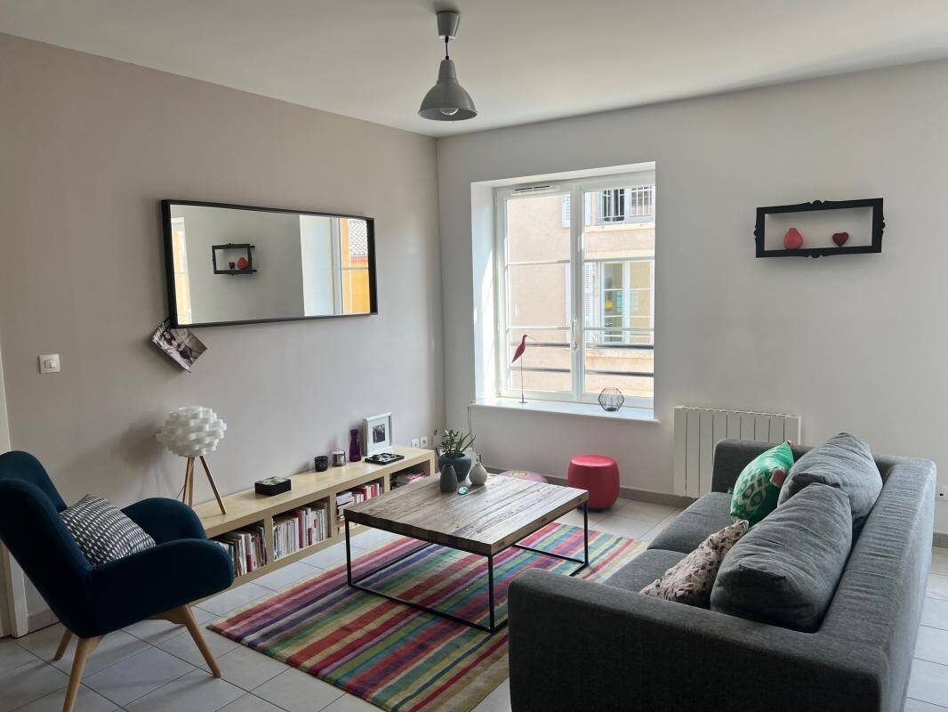 Maison à louer, 59m², SAINT ETIENNE DES OULLIERES