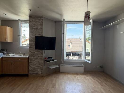 Appartement à vendre 244 000 € 2 pièces 1 chambre 34,85 m² Étage 2/2 Cité Pierre et Marie Curie Ivry-sur-Seine 94200