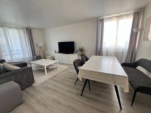 Appartement à vendre 229 000 € 4 pièces 3 chambres 91 m² Étage 5/10 Les Louvrais Pontoise 95300