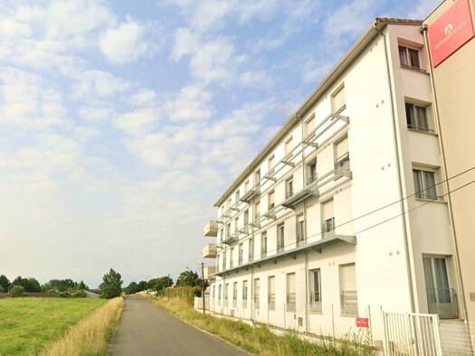 Appartement à vendre 67 500 € 1 pièce 24 m² Étage 3/1 Cornebarrieu 31700