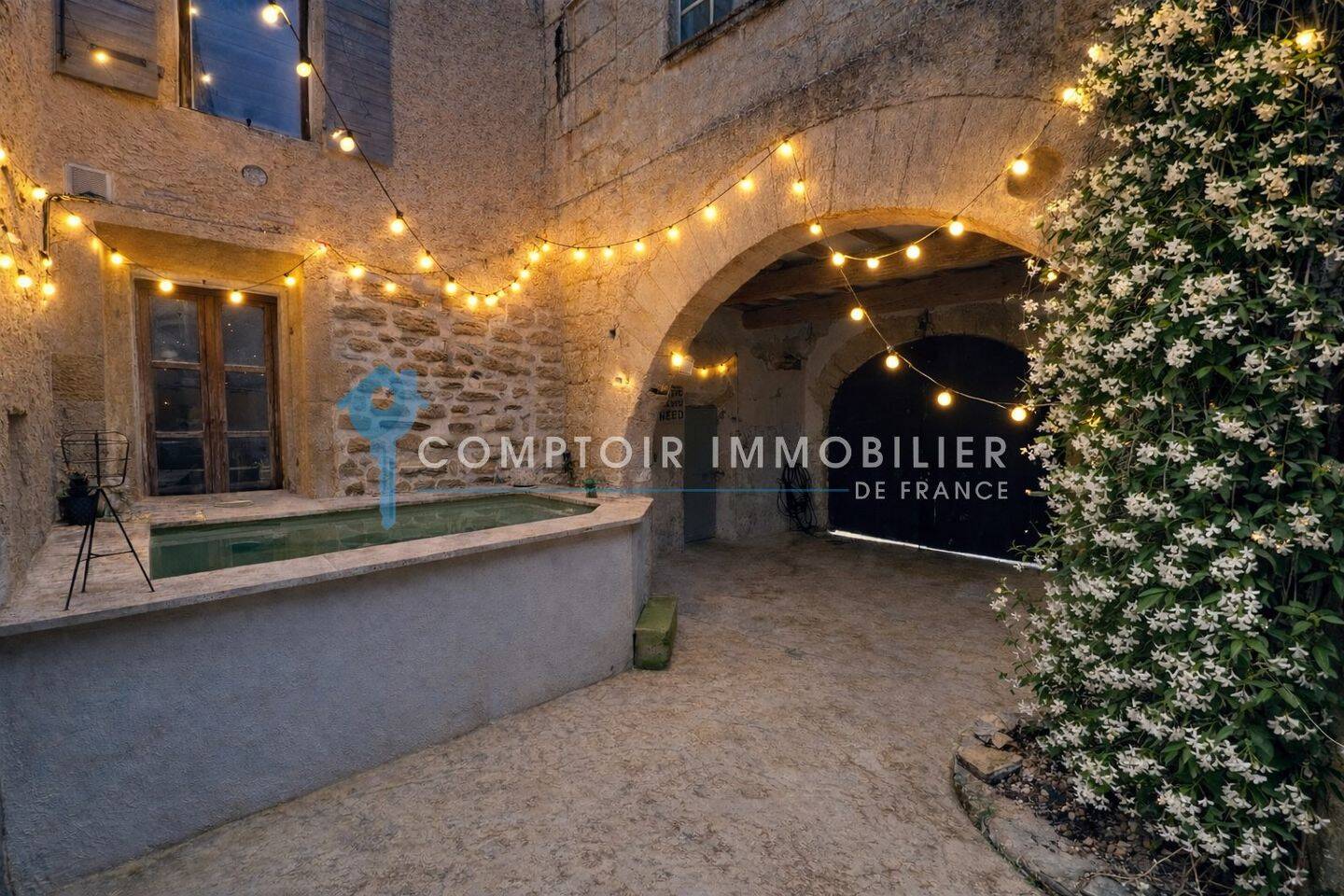 Maison à vendre, 160m², GALLARGUES LE MONTUEUX