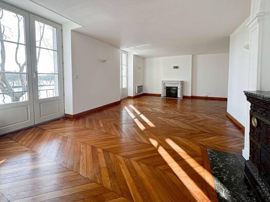 Duplex à louer 1 235 € 4 pièces 3 chambres 97,2 m² RDC Beaumont-Vauquois Orléans 45000