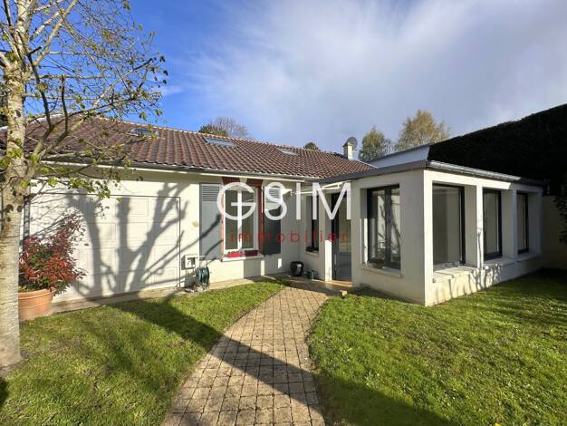 Maison à louer 2 650 € 5 pièces 3 chambres 127 m² 464 m² de terrain La Celle-Saint-Cloud 78170