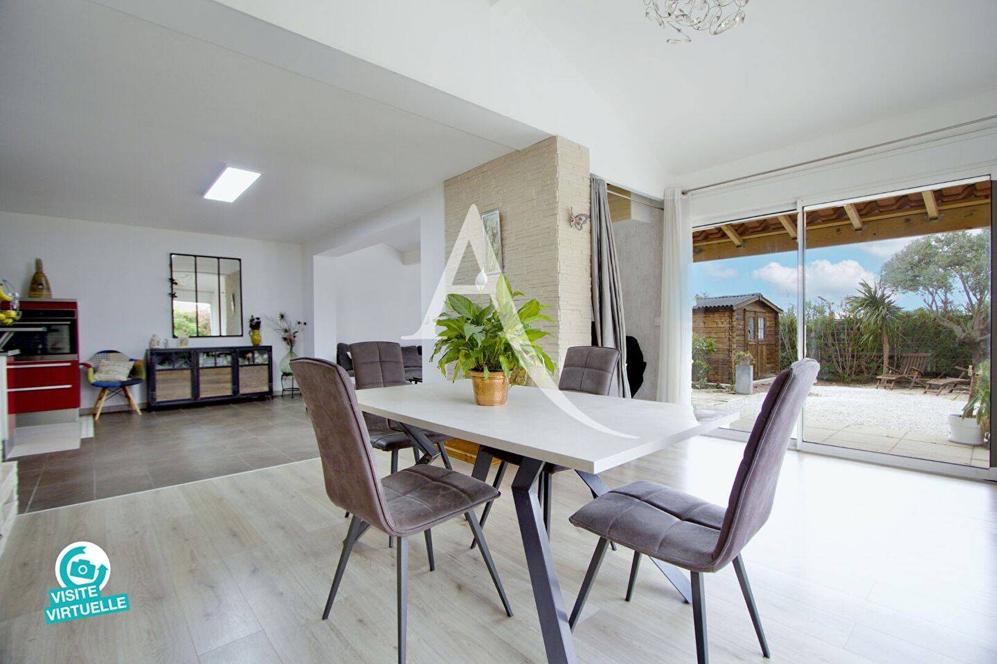 Maison à vendre, 95m², VIC LA GARDIOLE