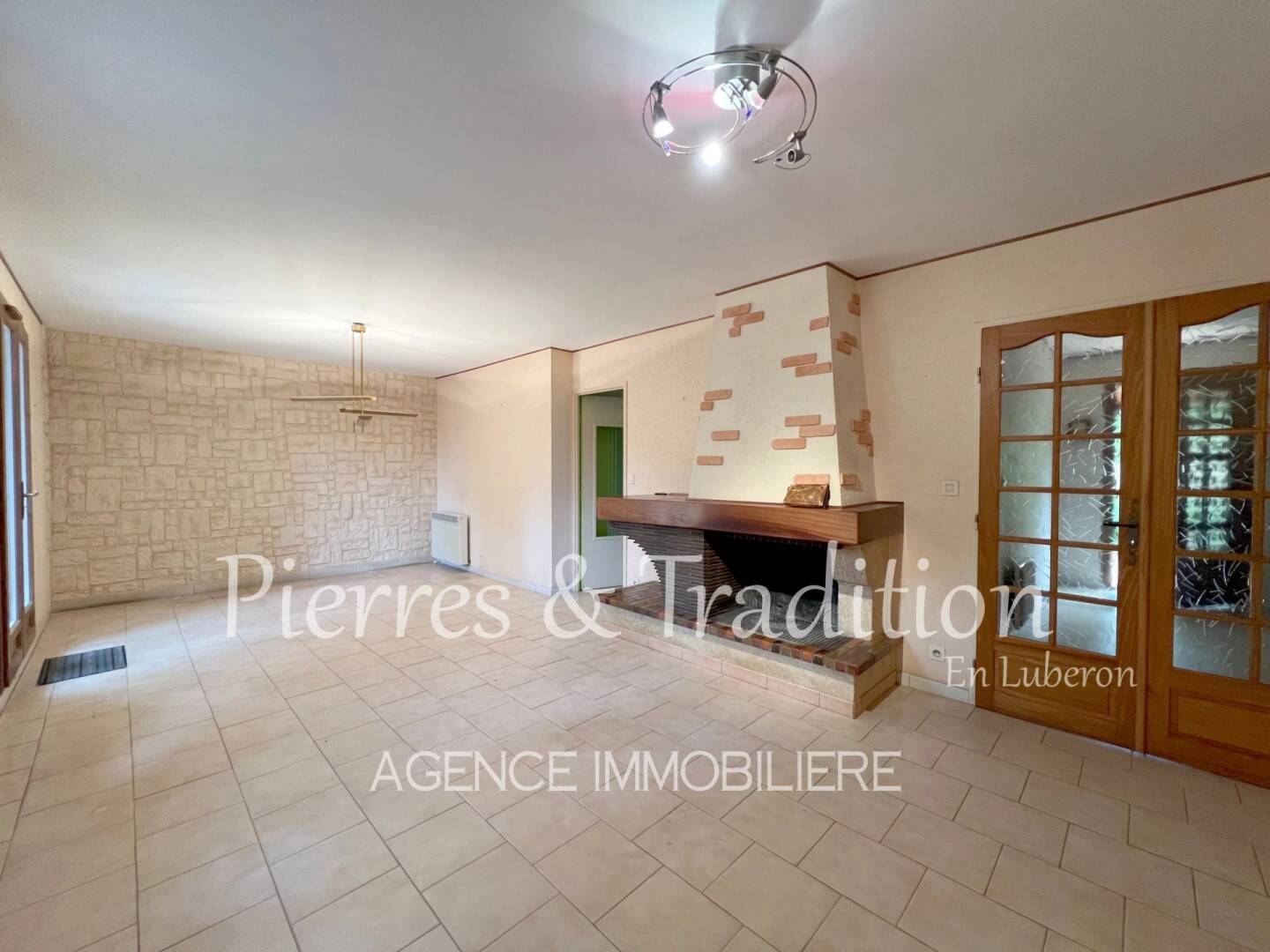 Maison à vendre, 132m², SAINT SATURNIN LES APT