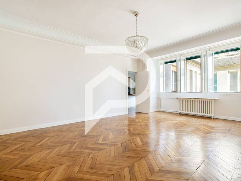 Maison à louer, 331m², PARIS 16E