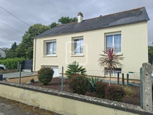 Maison à vendre 167 000 € 3 pièces 2 chambres 67 m² 741 m² de terrain Mauron 56430