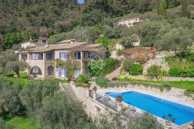 Villa à vendre 2 250 000 € 9 pièces 6 chambres 281,8 m² 4 563 m² de terrain Cabris 06530