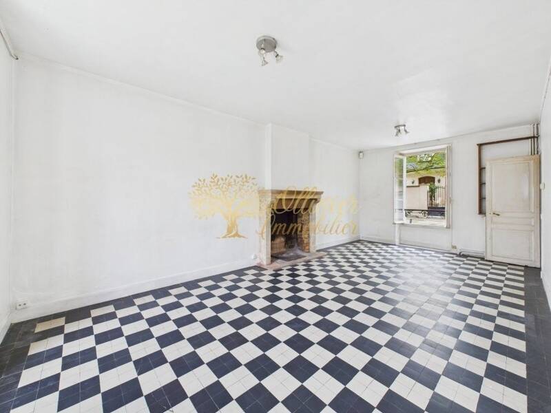 Maison à vendre, 120m², SAINT MAUR DES FOSSES