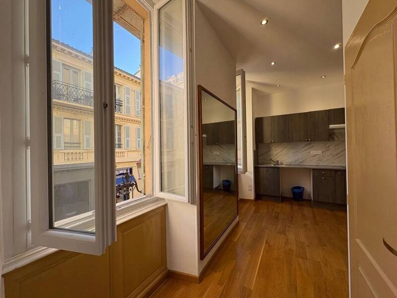 Maison à louer, 25m², NICE