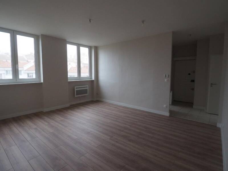 Maison à louer, 74m², CALUIRE ET CUIRE