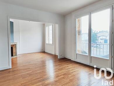 Appartement à vendre 128 000 € 4 pièces 3 chambres 85 m² Étage 1/3 Centre-Léon Bourgeois Châlons-en-Champagne 51000