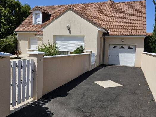 Maison à vendre 249 500 € 6 pièces 4 chambres 120 m² 707 m² de terrain Antoigne Châtellerault 86100