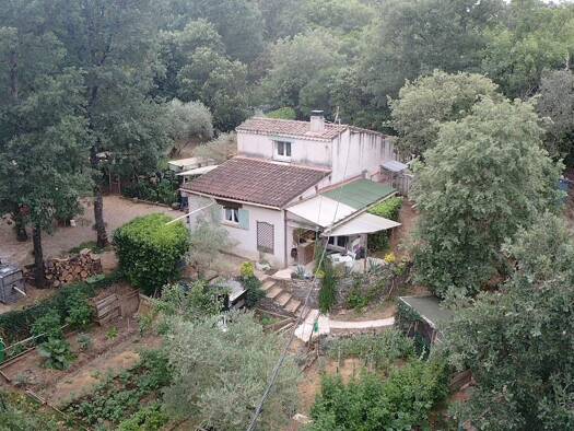 Maison à vendre 287 000 € 3 pièces 2 chambres 76 m² 4 040 m² de terrain Signes 83870