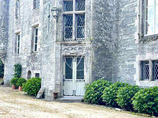 Château à vendre 1 470 000 € 17 pièces 12 chambres 622 m² 22 700 m² de terrain Val d'Oust 56460