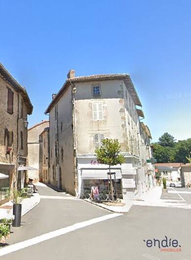 Maison à vendre 294 922 € 7 pièces 1 chambre 180 m² Rochechouart 87600