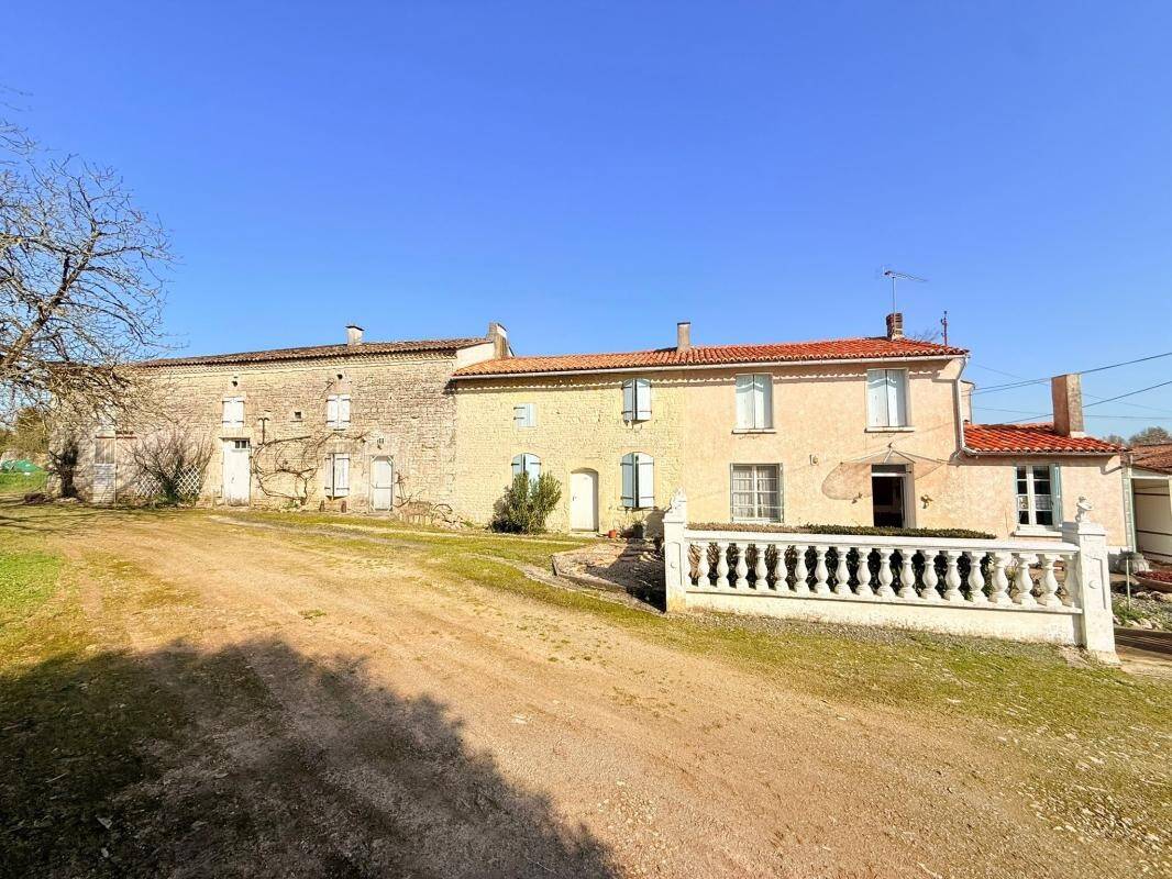 Maison à vendre, 135m², SURGERES