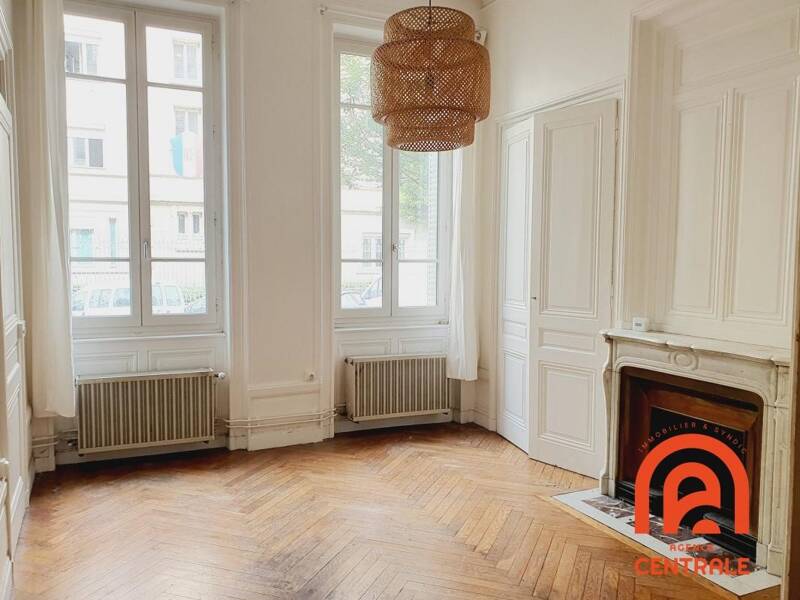 Maison à louer, 69m², LYON 3E