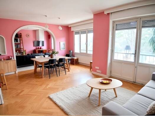 Appartement à vendre 250 000 € 4 pièces 2 chambres 96,5 m² 3ème étage centre Ville-La Chartonnière-La Barre Villefranche-sur-Saône 69400