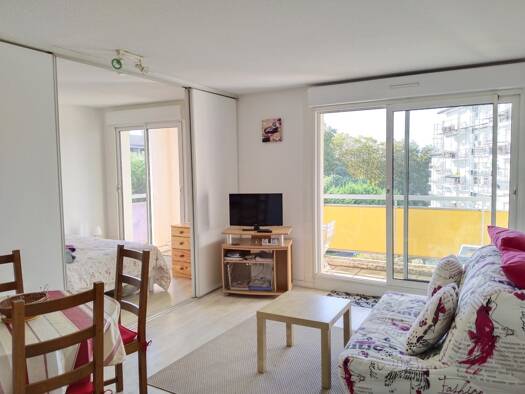 Appartement à louer 630 € 1 pièce 34 m² 1er étage dès le 28/08/2025 Bayonne 64100