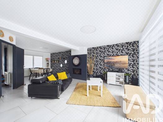 Maison à vendre 579 000 € 8 pièces 6 chambres 312 m² 1 098 m² de terrain Faubourg Saint Catherine-Faubourg de Paris-Le Vignole Valenciennes 59300