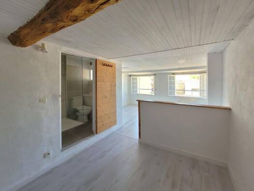 Maison à vendre 120 000 € 2 pièces 1 chambre 45 m² 52 m² de terrain Vinon-sur-Verdon 83560