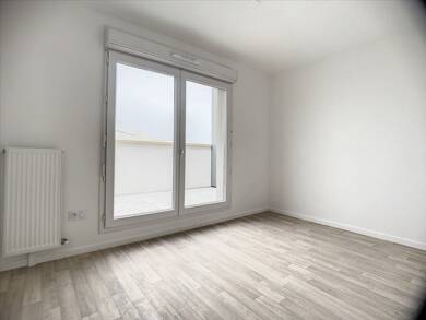 Appartement à louer 1 155 € 3 pièces 2 chambres 63,7 m² Étage 4/1 Parc-Hôpital Villepinte 93420