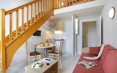 Duplex à louer 695 € 1 pièce 30 m² Coteau Ouest-Les Forges Est Épernay 51200