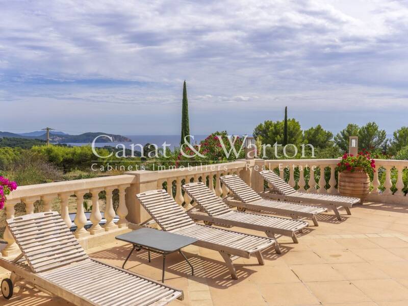 Maison à vendre, 300m², CEYRESTE