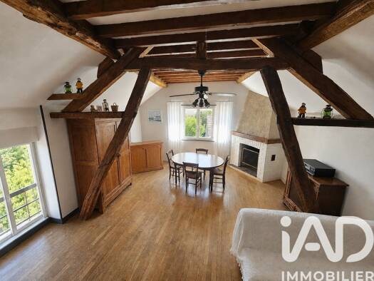 Maison à vendre 137 500 € 3 pièces 2 chambres 97 m² 1 083 m² de terrain Venoy 89290