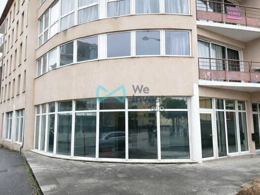 Espace bureau à vendre 285 000 € 298 m² de bureaux divisible jusqu'à 298 m² Lourdes 65100