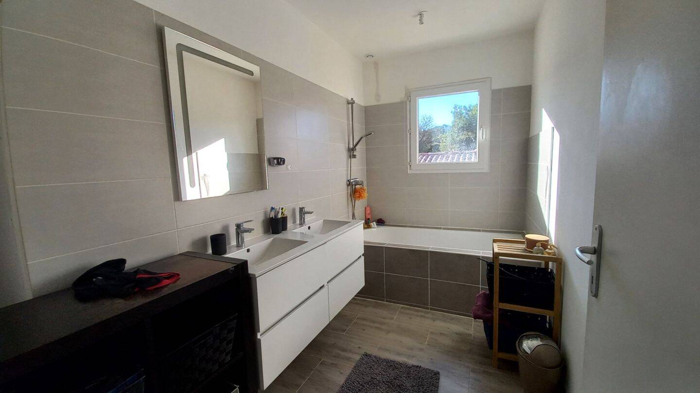 Maison à vendre, 96m², NISSAN LEZ ENSERUNE