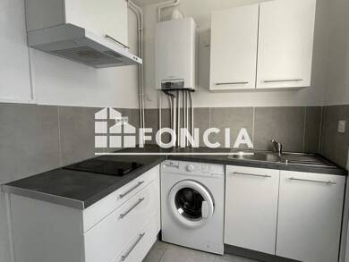 Appartement à louer 391 € 2 pièces 1 chambre 32,6 m² RDC Gare Nord et Ouest Charleville-Mézières 08000