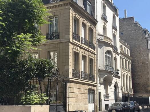 Local commercial à vendre 179 500 € 54 m² de surface de vente Paris 7ème arrondissement 75007