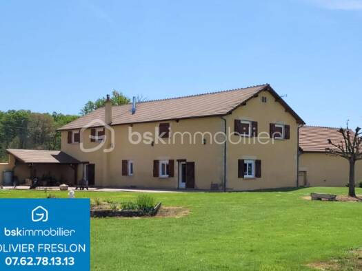 Ferme à vendre 379 000 € 9 pièces 5 chambres 322 m² 4 053 m² de terrain Saint-Éloi 58000