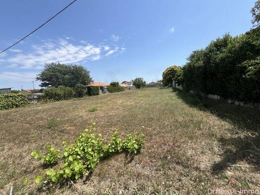 Terrain constructible à vendre 159 750 € 969 m² de terrain Macau 33460