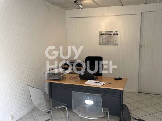 Boutique avec bail commercial 885 € 45 m² de surface de vente Centre Ville-Petit Margny Compiègne 60200