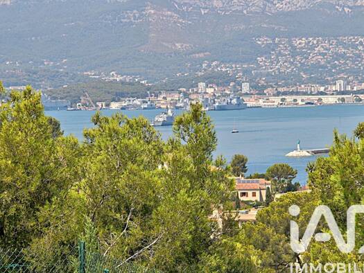 Appartement à vendre 555 000 € 5 pièces 3 chambres 128,9 m² RDC/2 Village Saint-Mandrier-sur-Mer 83430