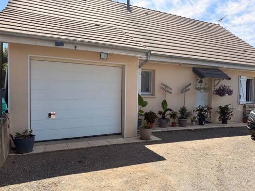 Maison de ville à vendre 154 440 € 5 pièces 3 chambres 101 m² 1 000 m² de terrain Annoix 18340
