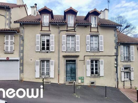 Immeuble à vendre 249 000 € 269 m² Saint Geraud Aurillac 15000