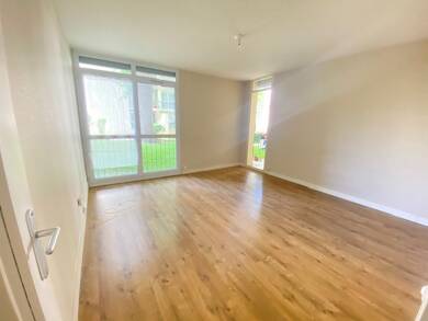 Appartement à vendre 116 000 € 3 pièces 2 chambres 65 m² Étage -1/4 Avon 77210