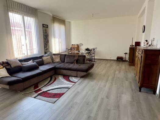 Appartement à vendre 130 000 € 3 pièces 2 chambres 105 m² Étage 3/3 Place Carnot Douai 59500