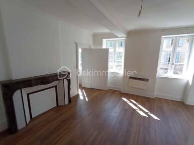 Appartement à vendre 65 900 € 3 pièces 2 chambres 85 m² Étage 1/2 Centre Nord-Saint Ferjeux Vesoul 70000